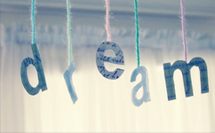 “勇敢”堅定夢想，不忘初心繼續(xù)前行——12月演講主題1